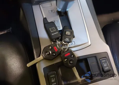 2012 Subaru Legacy 2.5I Limited из США, поврежденный, VIN 4S3BMBK65C3034951